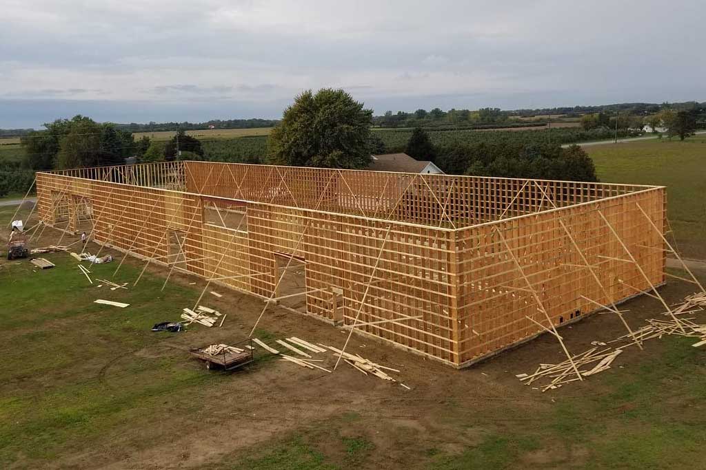 Custom pole barn construction in Windsor Essex County and Chatham Kent